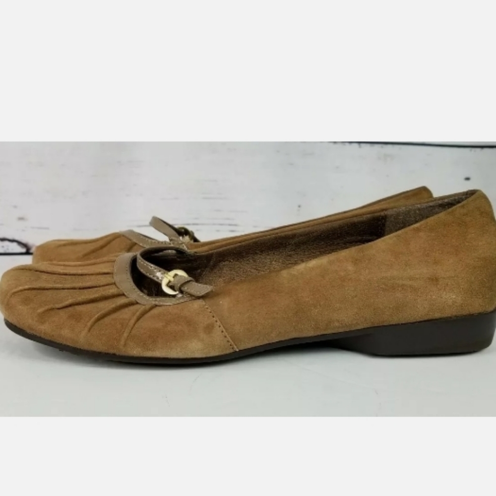 Bare Traps flats brown tan caramel 8